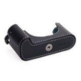 Arte di Mano Half Case for Leica M/M-P (Typ 240) for Regular Handgrip with Finger Loop Cutout - Minerva Black with White Stitching