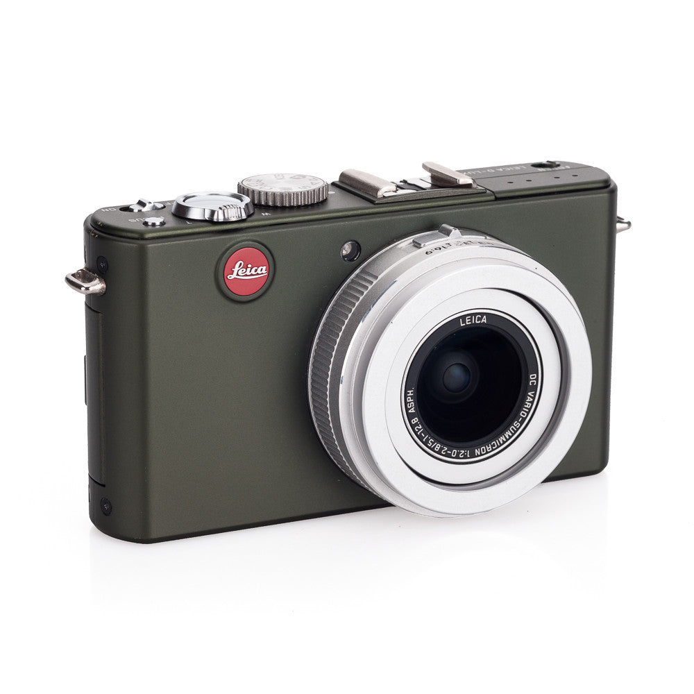 Leica D-LUX 4 // SAFARI // Digital Camera - Matte green